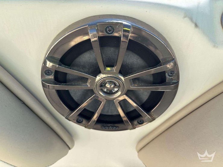 2018-23ft.-carolina-skiff-ultra-elite-boat-with-24ft.-t/a-boat-trailer-image-17