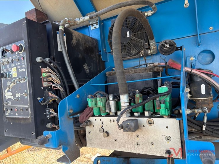 2011-genie-s65-image-15