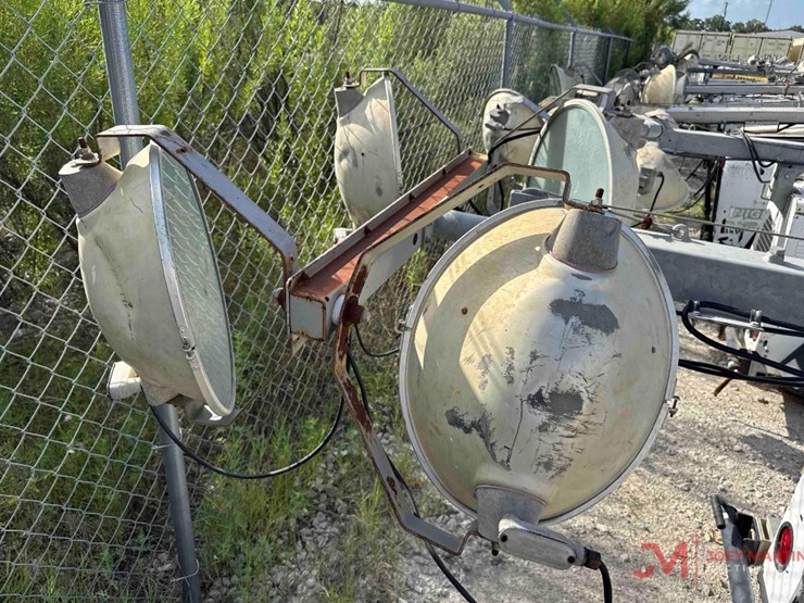 allmand-nite-lite-pro-light-tower-image-2