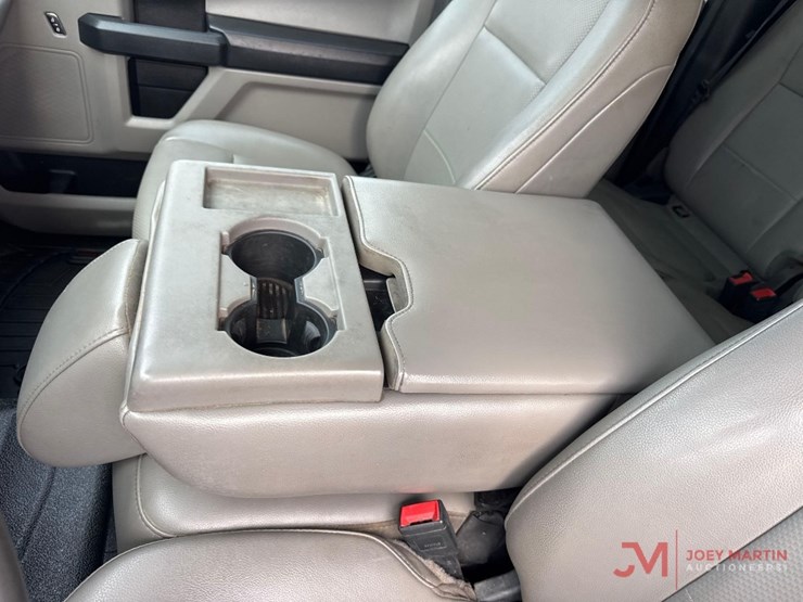 2020-ford-f450-xl-image-41