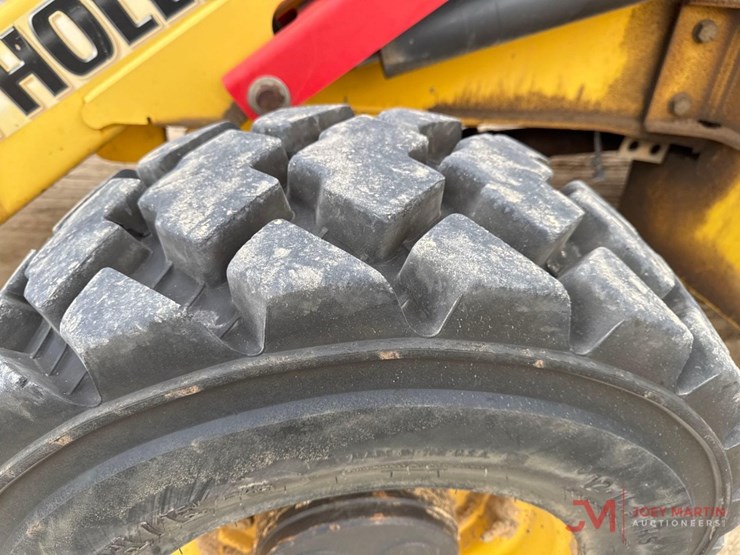 new-holland-b95c-image-6