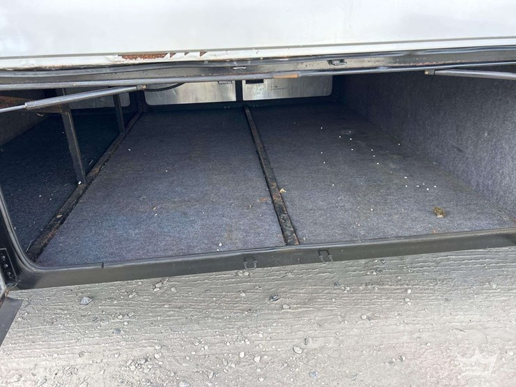 2013-freightliner-forest-river-390bh-39ft.-class-a-motorhome-image-25