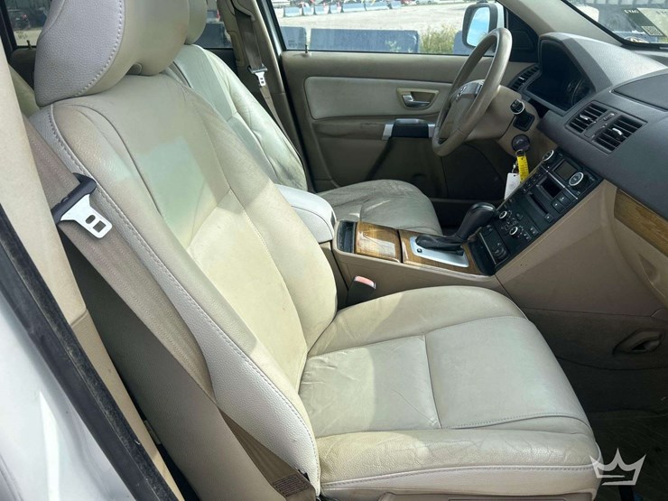 2008-volvo-xc90-image-27