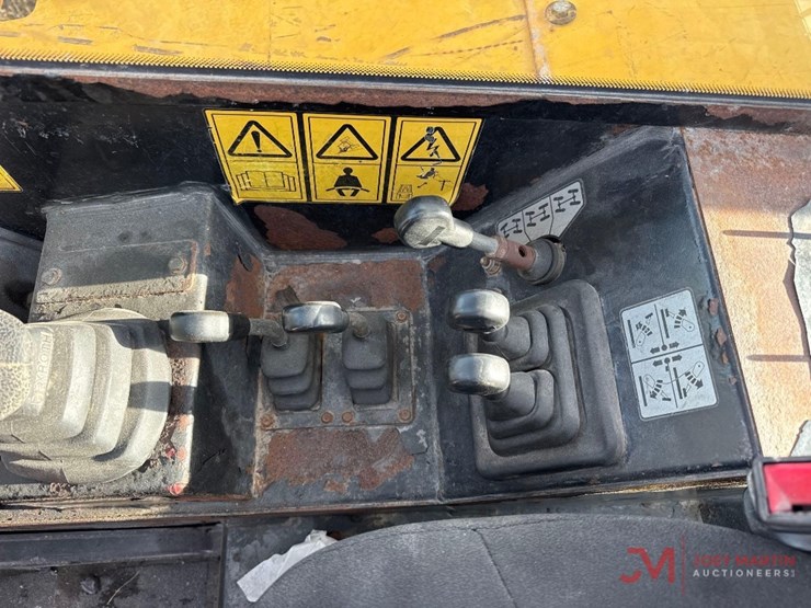 2017-jcb-510-56-image-26