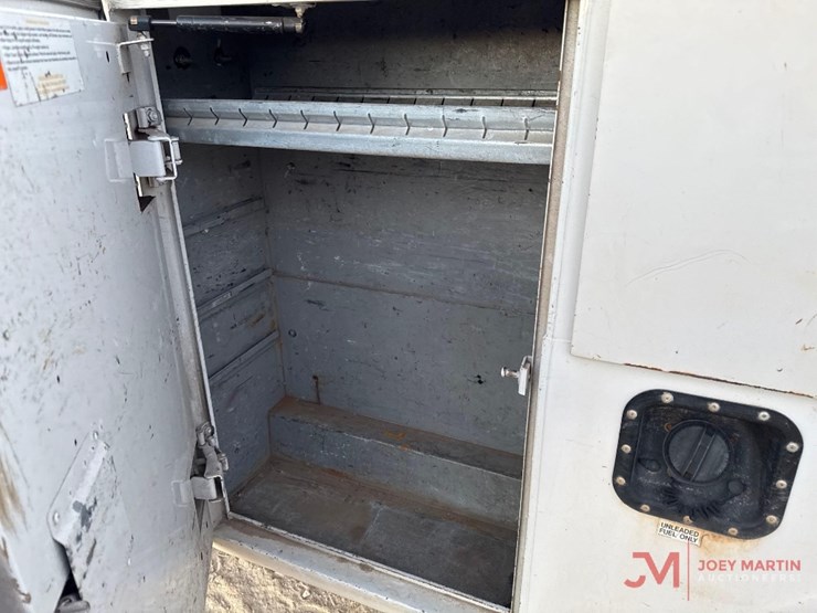 2009-ford-f250-xl-image-8