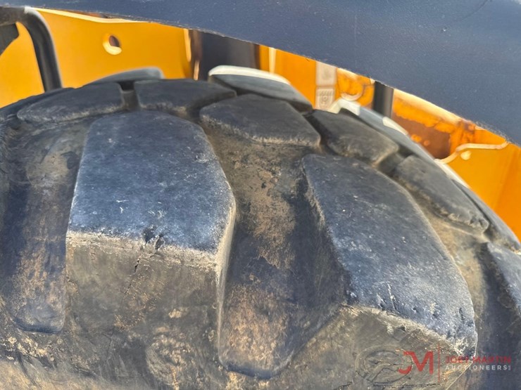 2017-jcb-510-56-image-15