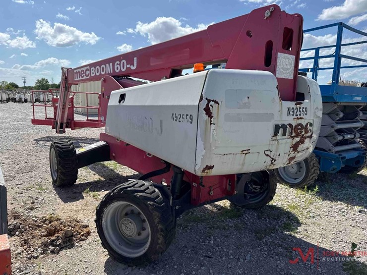 2015-mec-boom-60-j-boom-lift-image-1