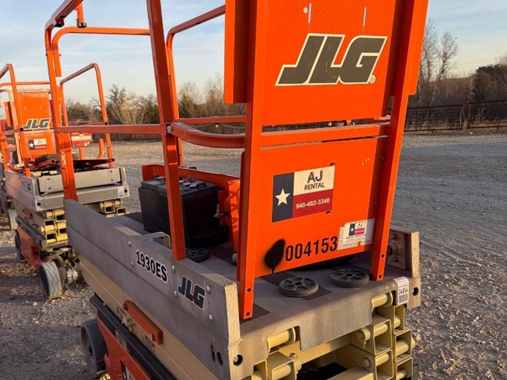 jlg-1930es-image-1