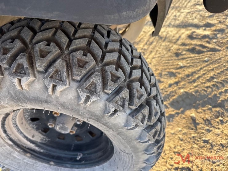 2019-ingersoll-rand-club-car-carry-all-utv-image-14