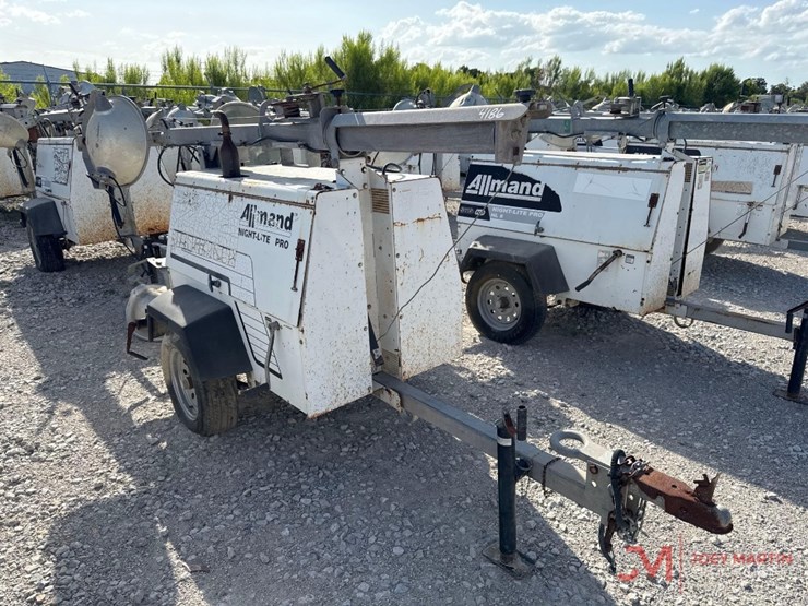 allmand-nite-lite-pro-towable-light-tower-image-1