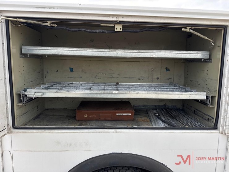 2020-ford-f450-xl-image-22