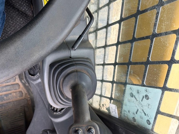 caterpillar-259d-image-15