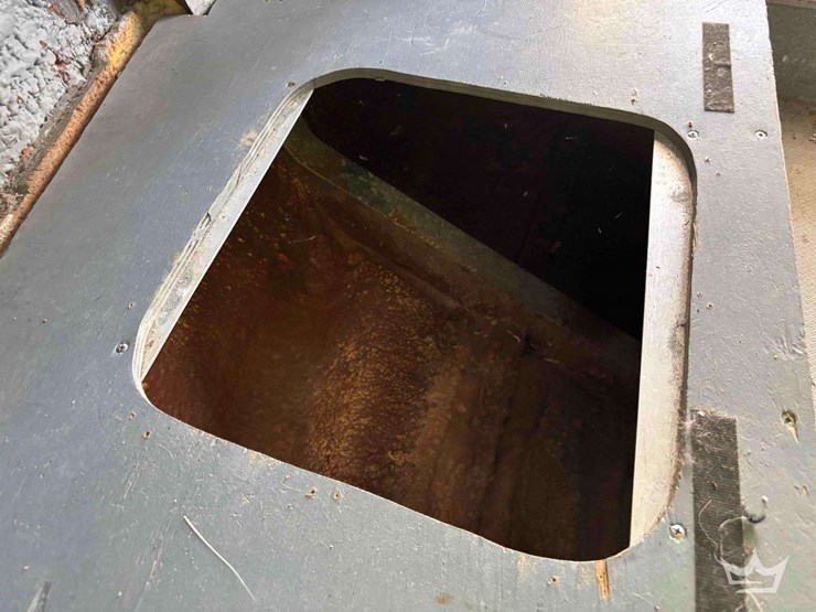 2011-armstong-marine-pilot-house-boat-w/-t/a-boat-trailer-image-54