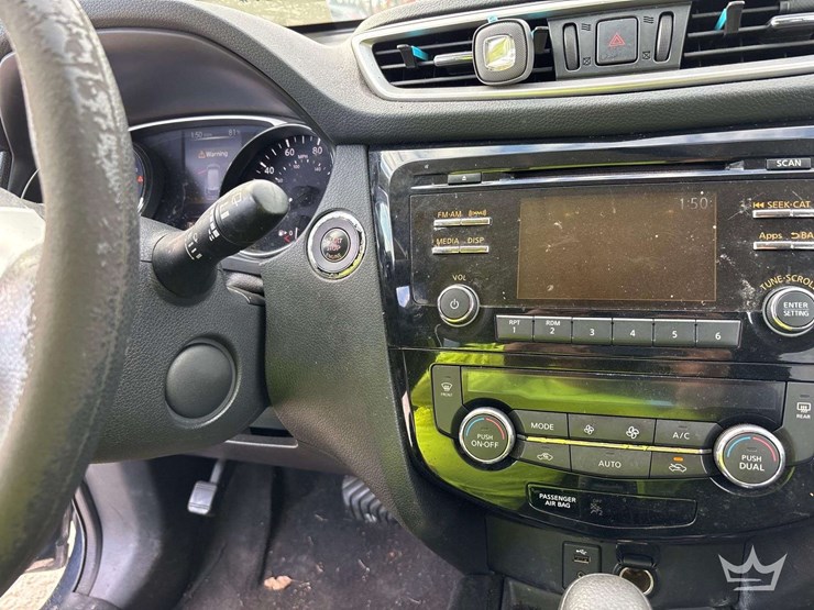 2014-nissan-rogue-image-15