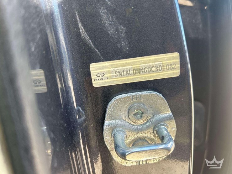 2013-infiniti-jx35-v-suv-image-8