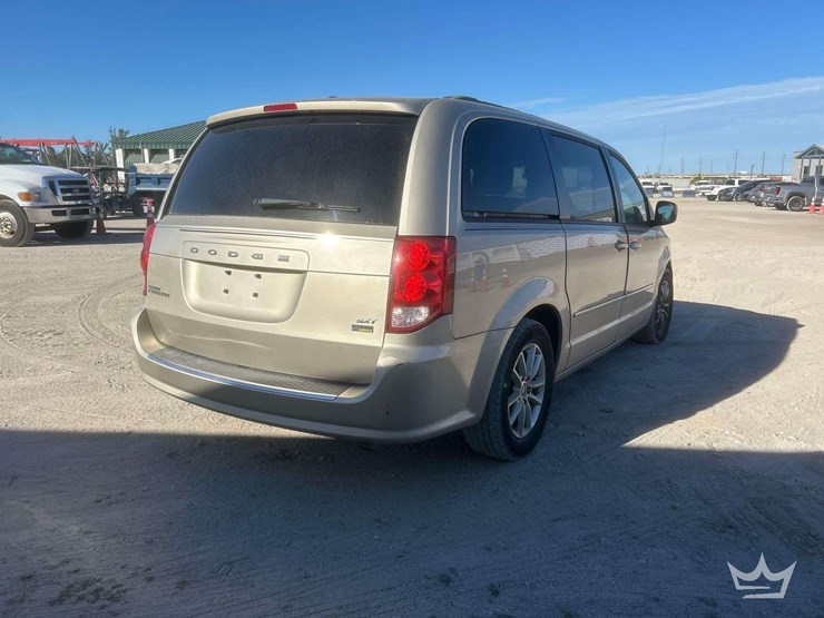 2016-dodge-grand-caravan-image-3