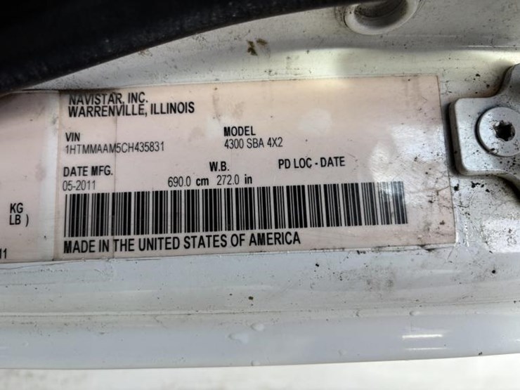 2012-international-durastar-4300-image-2