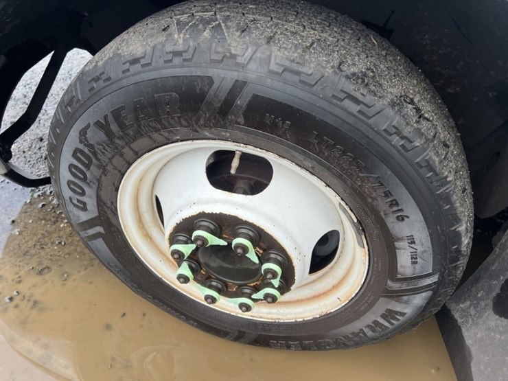 2015-chevrolet-express-paratransit-bus-image-14