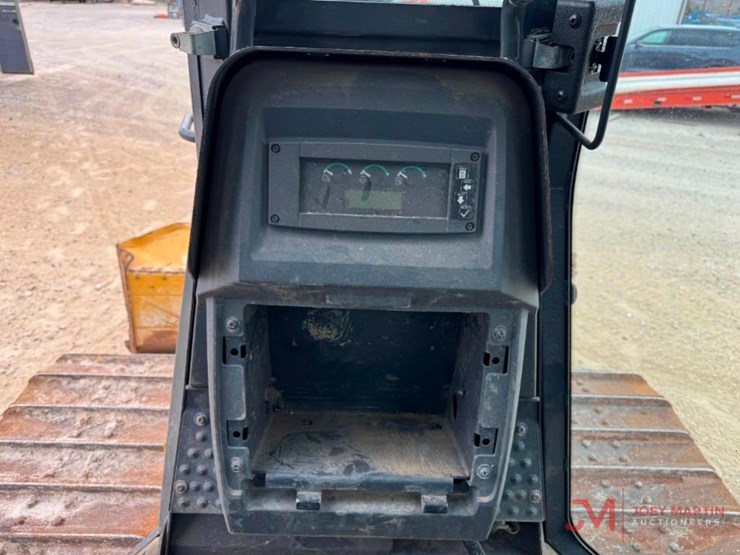 2019-deere-650k-lgp-image-17