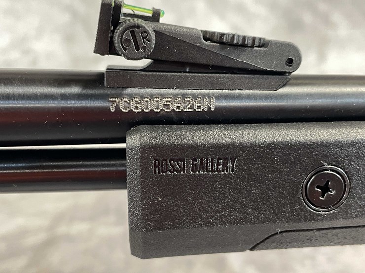 #1198-•-rossi-gallery-gun,-22-cal-pump-action-rifle,-sn:-7cg005626n,-(neenah,-wi)-image-6
