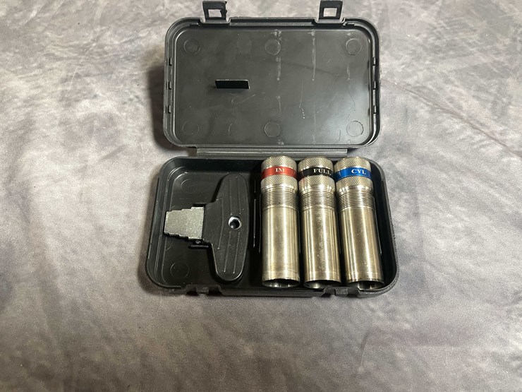 #4068-•-tri-star-tt-15-sporting,-12-ga.-over-under-shotgun,-sn:-22th1204233,-(neenah,-wi)-image-28