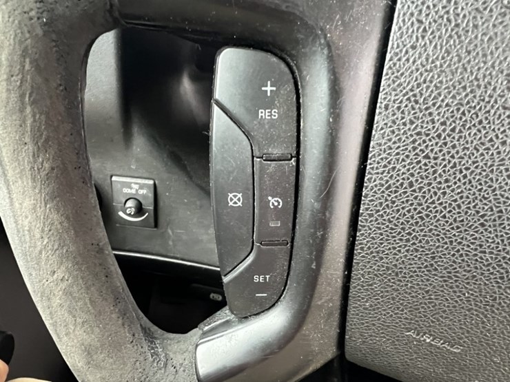 2014-chevrolet-express-paratransit-bus-image-30