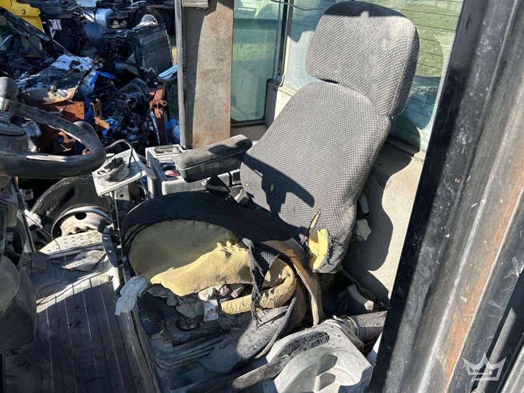 caterpillar-928g-image-7