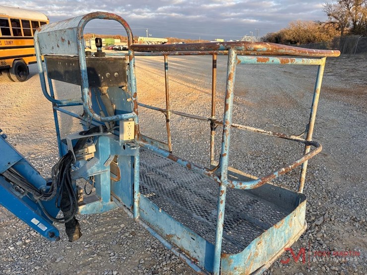 2013-genie-s65-image-10