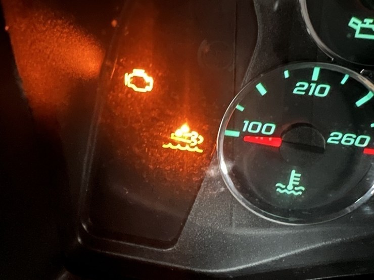 2014-chevrolet-express-paratransit-bus-image-24