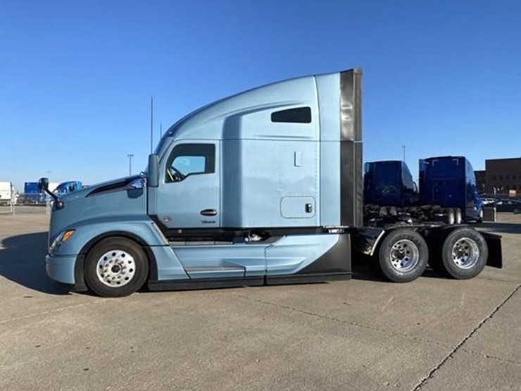 2022-kenworth-t680-image-2