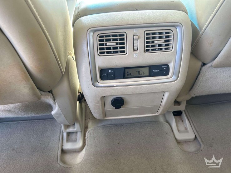 2013-infiniti-jx35-v-suv-image-29