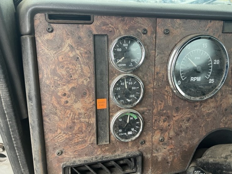 1998-international-9200-image-32