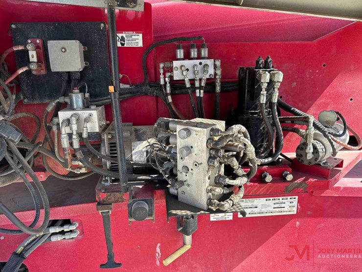 2015-mec-boom-60-j-boom-lift-image-19