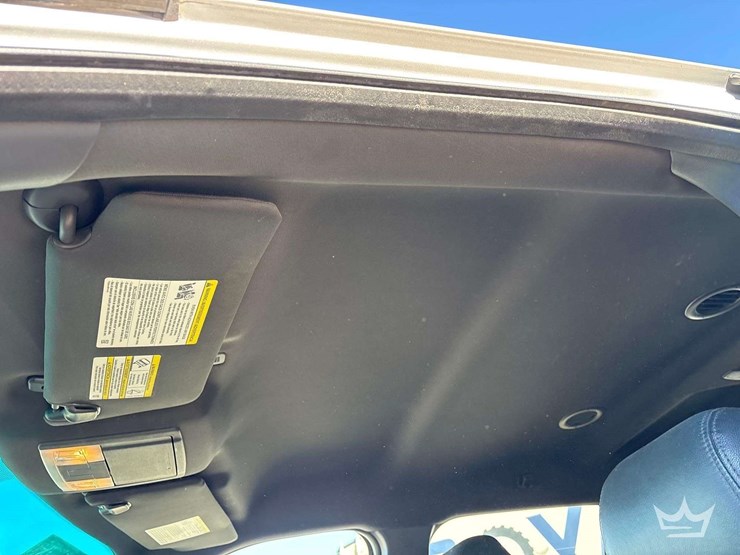 2014-ford-explorer-image-17