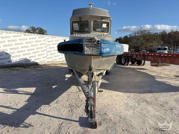 2011-armstong-marine-pilot-house-boat-w/-t/a-boat-trailer-image-11