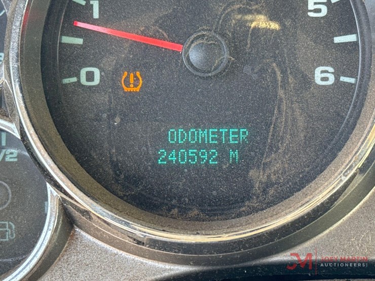 2008-chevrolet-silverado-2500-image-32