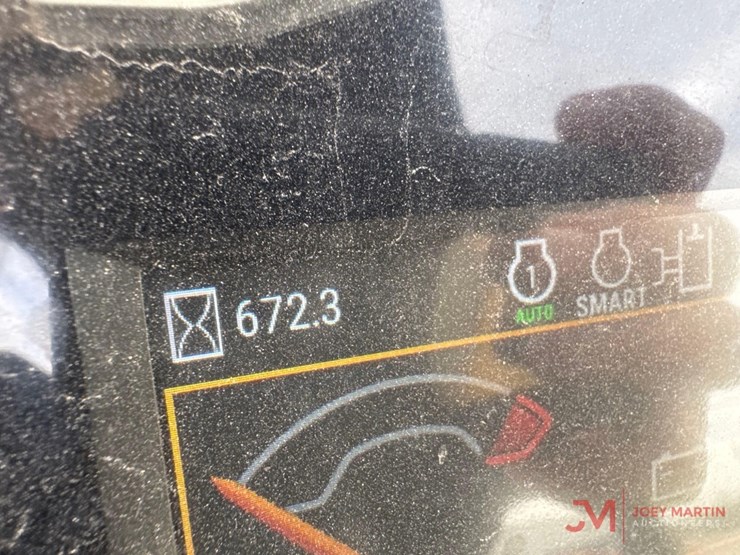 caterpillar-303-image-23