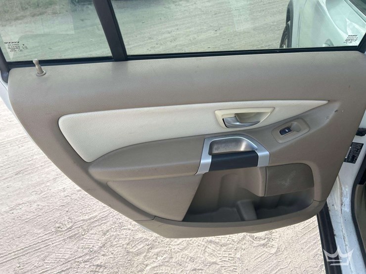 2008-volvo-xc90-image-19