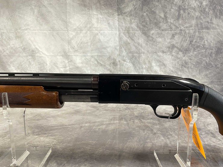 #4048-•-mossberg-model-500,-12-ga.-pump-action-shotgun,-sn:-j880472,-(neenah,-wi)-image-9