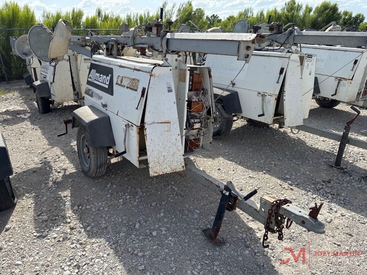 allmand-nite-lite-pro-light-tower-image-1