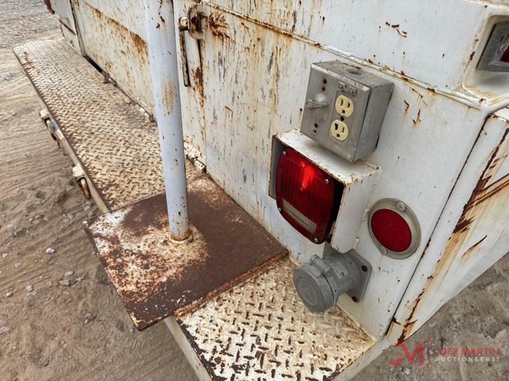 1996-international-4700-image-11