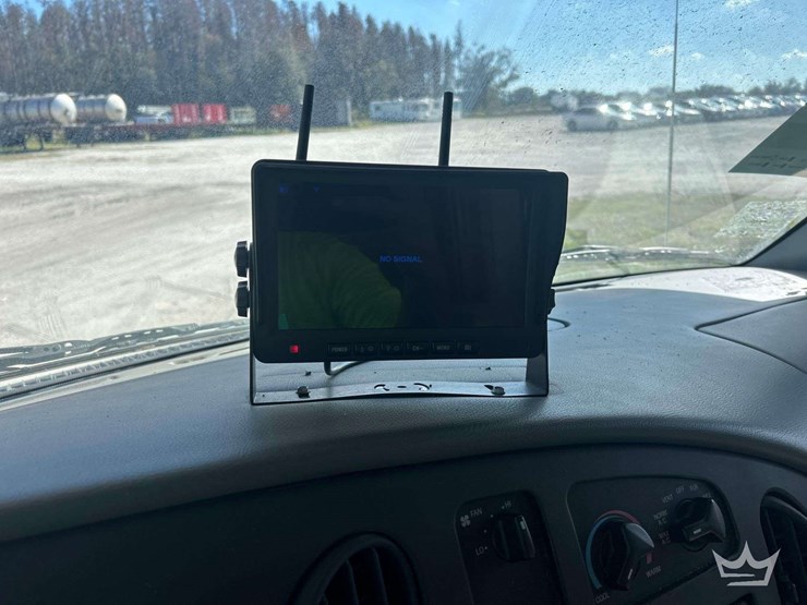 2003-coachmen-catalina-sport-220rk-class-c-motorhome-image-38