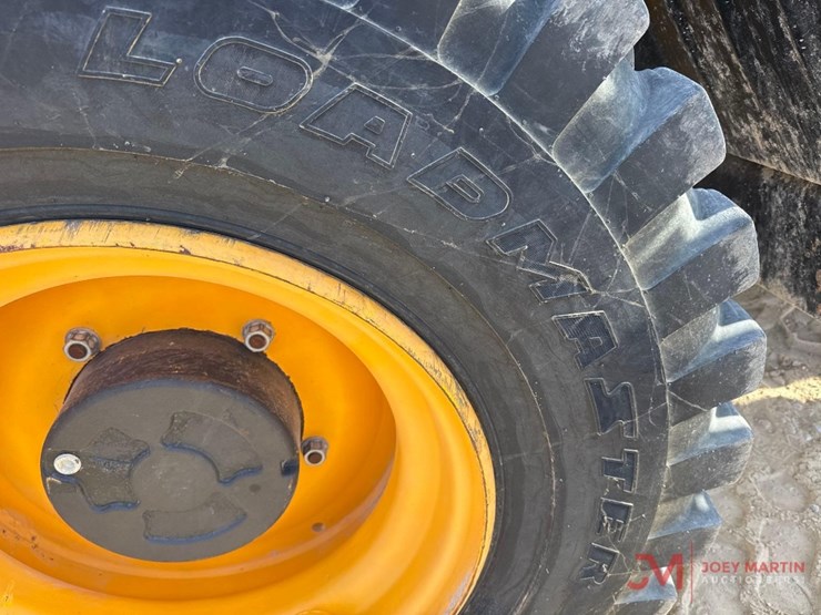 2017-jcb-510-56-image-13