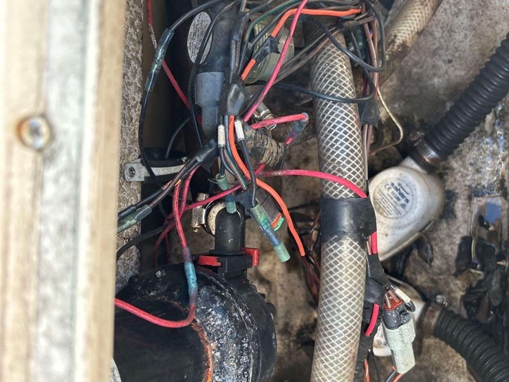 2018-23ft.-carolina-skiff-ultra-elite-boat-with-24ft.-t/a-boat-trailer-image-24