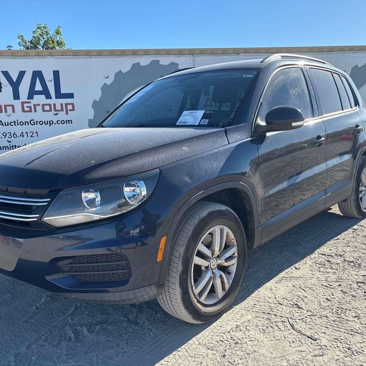 2016 VOLKSWAGEN TIGUAN