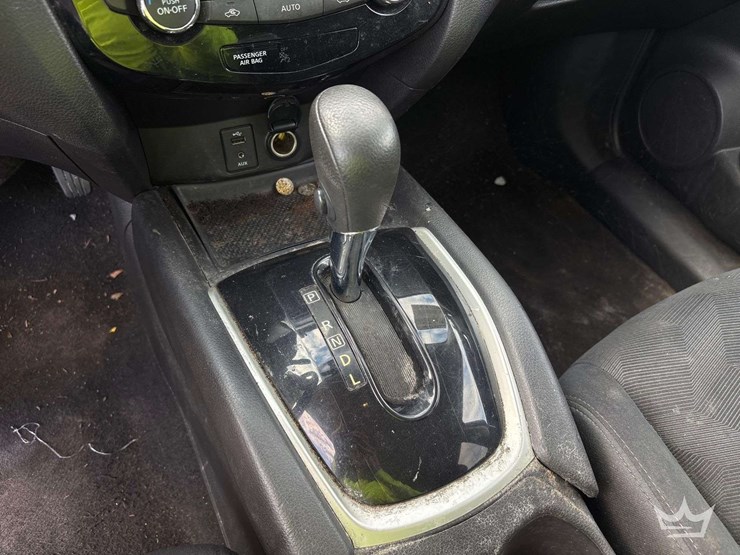 2014-nissan-rogue-image-19