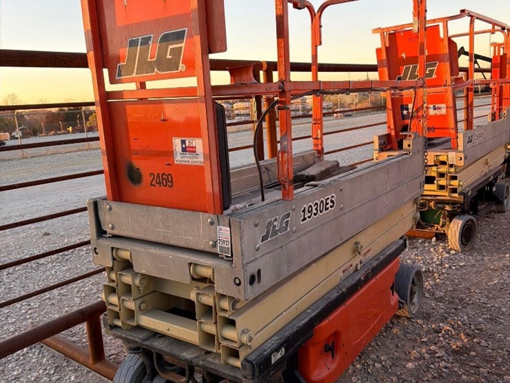 jlg-1930es-image-4