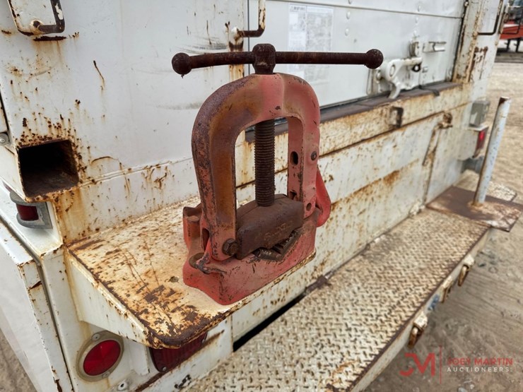 1996-international-4700-image-8