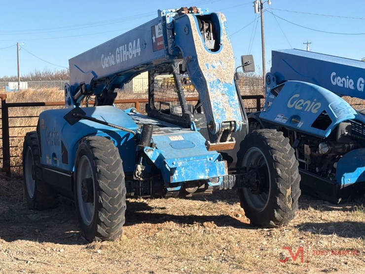 2018-genie-gth844-image-1