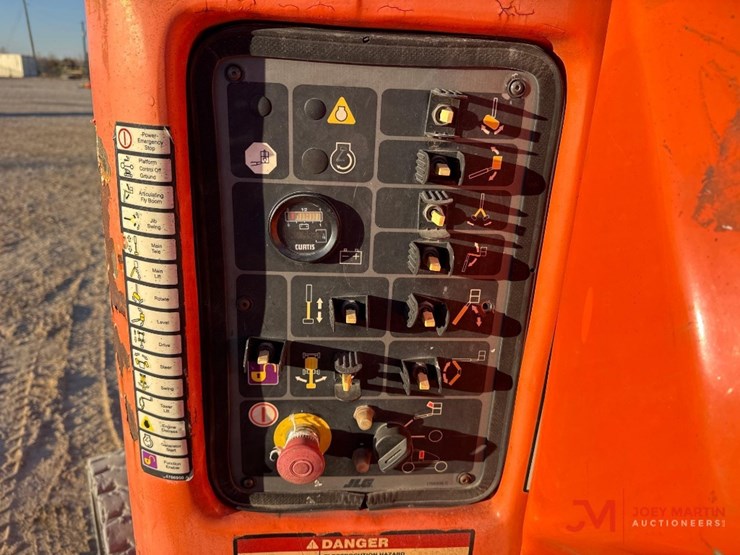 jlg-e400ajp-image-15